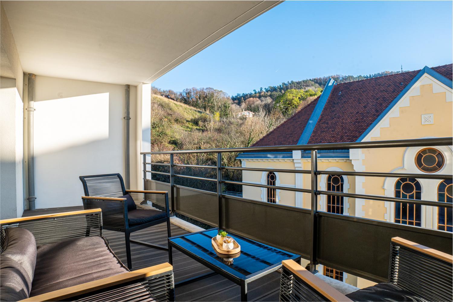 La Canopee D'annecy - Spacieux T3 Situe A L'entree De La Vieille Avec Garage Et Grande Terasse Appartement Annecy